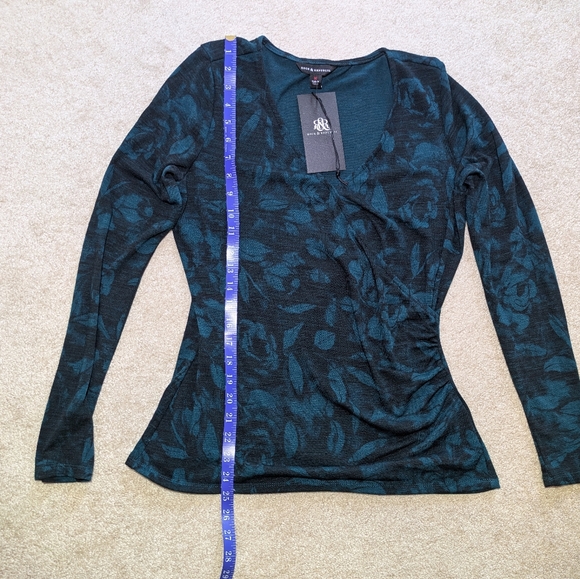 Rock & Republic Floral Print Top - Picture 8 of 9